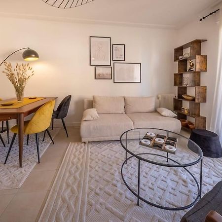 06B - Beautiful 2 Rooms With Terrace Sea View 罗克布吕讷-卡普马丹 外观 照片