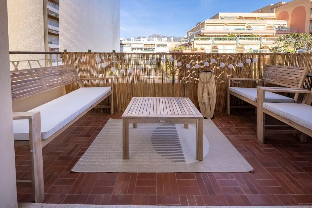 06B - Beautiful 2 Rooms With Terrace Sea View 罗克布吕讷-卡普马丹 外观 照片